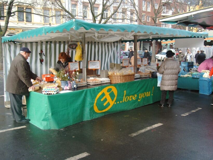 4MP859 Digital Camera